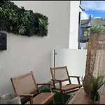 Seaview Luxury Apartment With Free Parking And All Rooms En-Suite