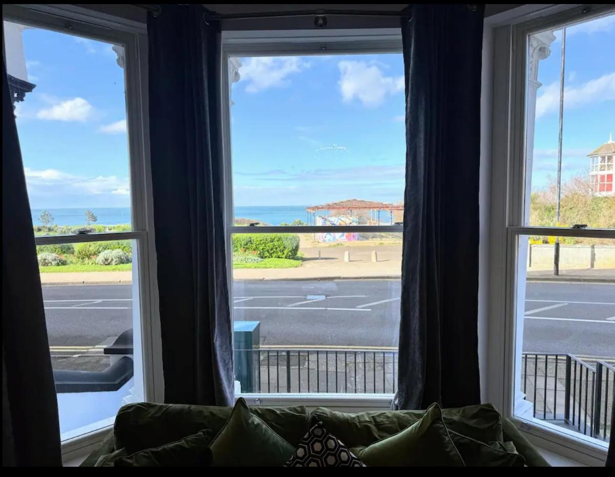 Apartment Seaview Luxury With Free Parking And En-suite